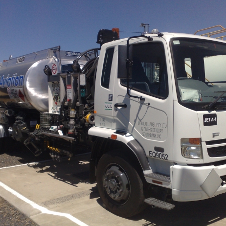 Mobil on site truck