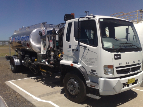 Mobil on site truck